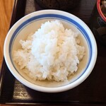 そば工房「源助さん」 - ○ご飯
蕎麦は蕎麦だけで自己完結してるので
ご飯、何と食べる？（笑）

ご飯は小鉢と蕎麦湯入れた蕎麦汁で食べることに。

振りかけか何かが掛かってれば有り難かった。
