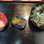 まぐろ料理紀文 - うに鉄火丼並