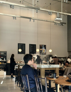 DEAN & DELUCA  - 店内