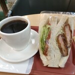 スリーコンカフェ - アメリカンコーヒーMとツナトマト＆エビカツ