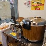 横浜家系ラーメン 大輝家 - ライスバーコーナー