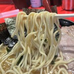 横浜家系ラーメン 山崎家 - 麺
