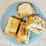 MarumeriBREAD - マルメリの山食 ハーフ
トーストしてサンドイッチに