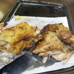 釜めし春 - 鳥焼きの鶏肉感