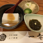 Ikkou - 鰻重のセット 胡麻豆腐 お新香 もずく