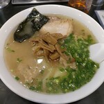 Kouyamembou - 雲吞麺（３個）
