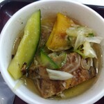 四日市ヒモノ食堂 - オレンジの物体はなんだろう？