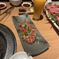 焼肉 にくなべ屋 神戸びいどろ 北野坂店 - 