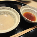 まき村 - たれは２種　胡麻orポン酢