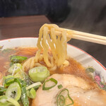 超多加水純手打ち麺 仁しむら - 手打ち醤油