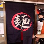 支那そば専門店 へいきち - 店舗入口と二代目へいきち（撮影許可済）