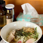 Ramen Yommarugo - 塩油そば750円