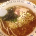 よし次 - 料理写真:中華そば　500円