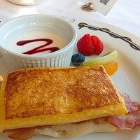 パノラミックレストラン ル・ノルマンディ - モンテクリストサンド