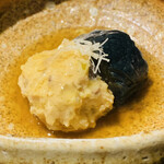 おみ乃 - ・むかご入りのつくねと秋茄子 鼈甲餡かけ
