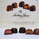 CHOCOLATES LIQUOR ＆ TOBACCO - 5種類のチョコ