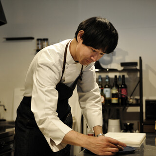 橋本桂一先生 (橋本桂一) -烹飪技術與設計的感性和