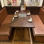 炭火焼肉 ぶち - ソファー席