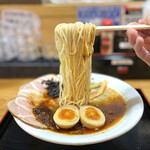 Soupmen - ・辛牡蠣塩らぁ麺 静岡県産「金豚王」チャーシュー、味玉入り 1,300円/税込