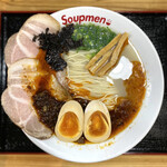 Soupmen - ・辛牡蠣塩らぁ麺 静岡県産「金豚王」チャーシュー、味玉入り 1,300円/税込