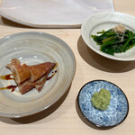 Ginza Sushi Nakahisa - 壬生菜のお浸しと子持ち煮烏賊。山葵は別添えで(山葵テロとは言わせないッ♡)