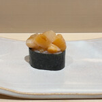 銀座 鮨 奈可久 - 小柱。コリンコリン、コハク酸が舌の上で踊ります♪