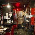 旧ヤム邸 - 店内