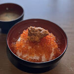 Sea urchin salmon roe bowl
