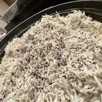 とく山 - しらすご飯