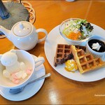 かわしま cafe おあしす - ワッフルセットモーニング