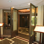 レ セゾン - レストラン入口