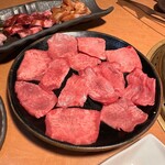 焼肉 一升びん - 