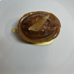 パティスリー・パリセヴェイユ - レモンとラズベリーのケーキ。ボンブ　アマンド　シトロン　500円。