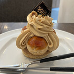 パティスリー・パリセヴェイユ - サントノーレキャラメル　800円。