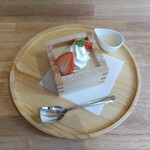 KAYA cafe - いちご薫る豆腐ティラミス(ノーマル)