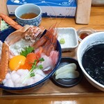 竹乃家 - 料理写真:贅沢丼と漁師汁