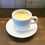 Iru Jerume - 食後のコーヒー。イタリア料理店だけに、ちゃんと美味しいものを提供してくれる