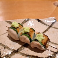 焼き鳥 峠 - ⚫むね肉シソ巻き　山葵