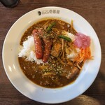 Karehausu Kokoichibanya - SABA・ごぼう・スパイスカレーハーフソーセージ(1113円)です。