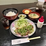 Shinshiyuu Tokuya - 牛バラカルビタレ焼定食(¥850)