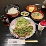 Shinshiyuu Tokuya - 牛バラカルビタレ焼定食(¥850)