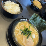 横浜家系ラーメン 有楽家 - 