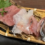 中落ち100円の居酒屋 まぐろんち - 