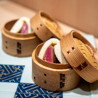 横浜 うしみつ - 厳選ヒレのパオカツサンド