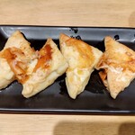 うどん居酒屋 オカチメンコ - はんぺんチーズ焼き