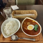 スープカレー屋 鴻 - チキン1,200円