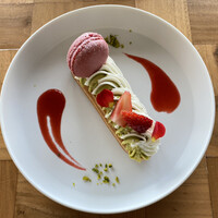 ザ タヴァン グリル＆ラウンジ - 