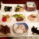 Bons Rapports - 前菜９種