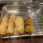 串かつ 七福神 - イカ・タコ・玉ねぎ・じゃが芋（インカのめざめ）