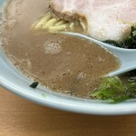 横浜らーめん 武蔵家 - スープ